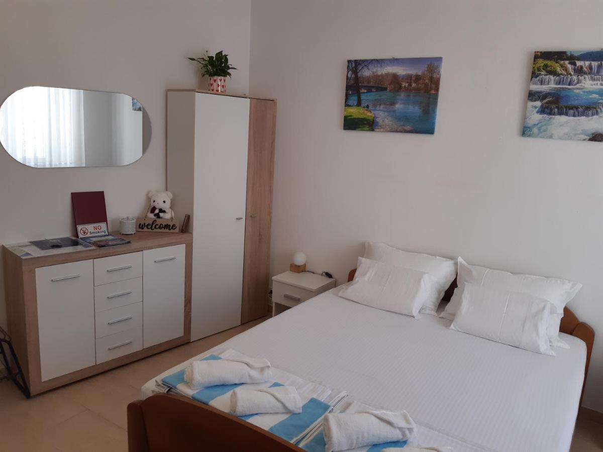 Studio Apartman Tedy 호텔 코츌라 외부 사진